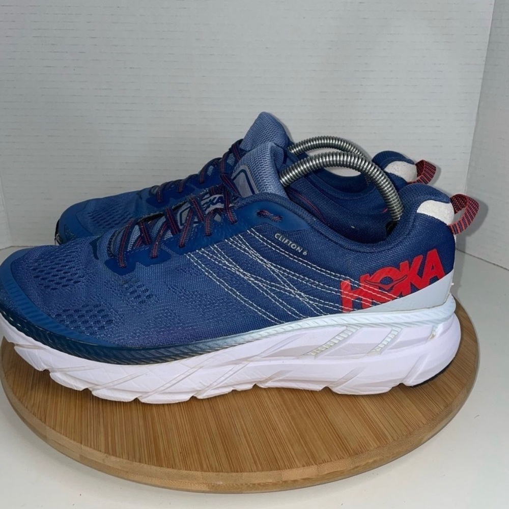 Men’s Hokas